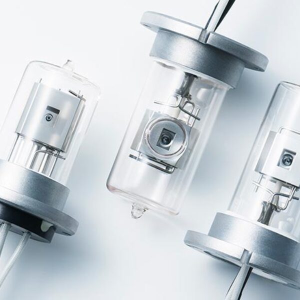 Deuterium lamps
